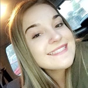 Meet your Posher, Tori